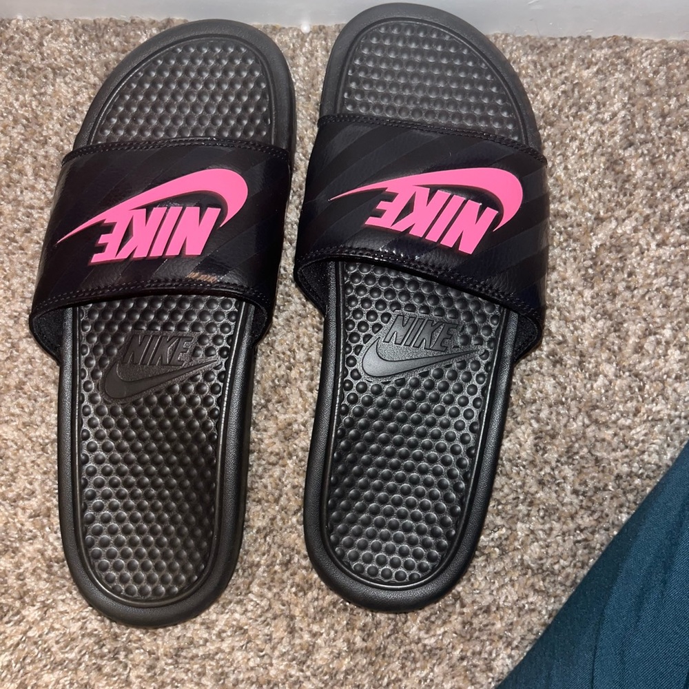 nike slides